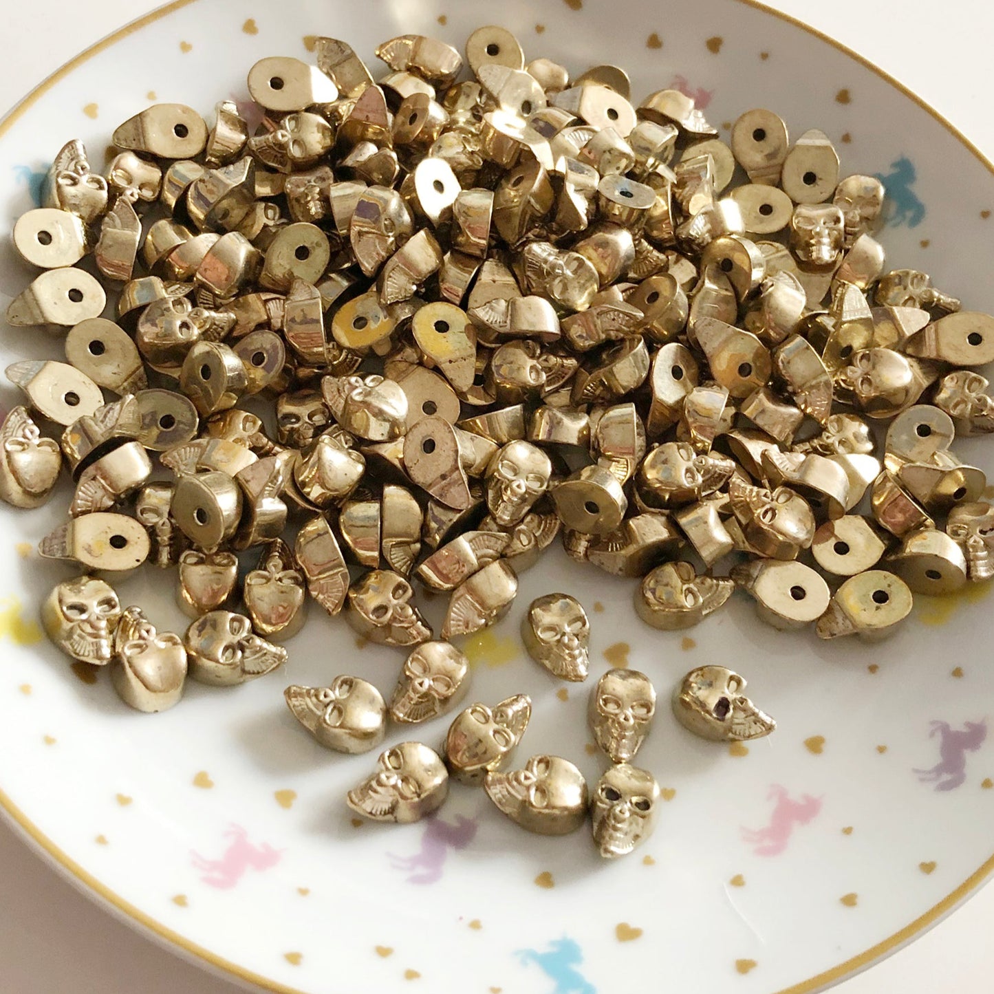 10 x Gold colour 3D skull cabochons