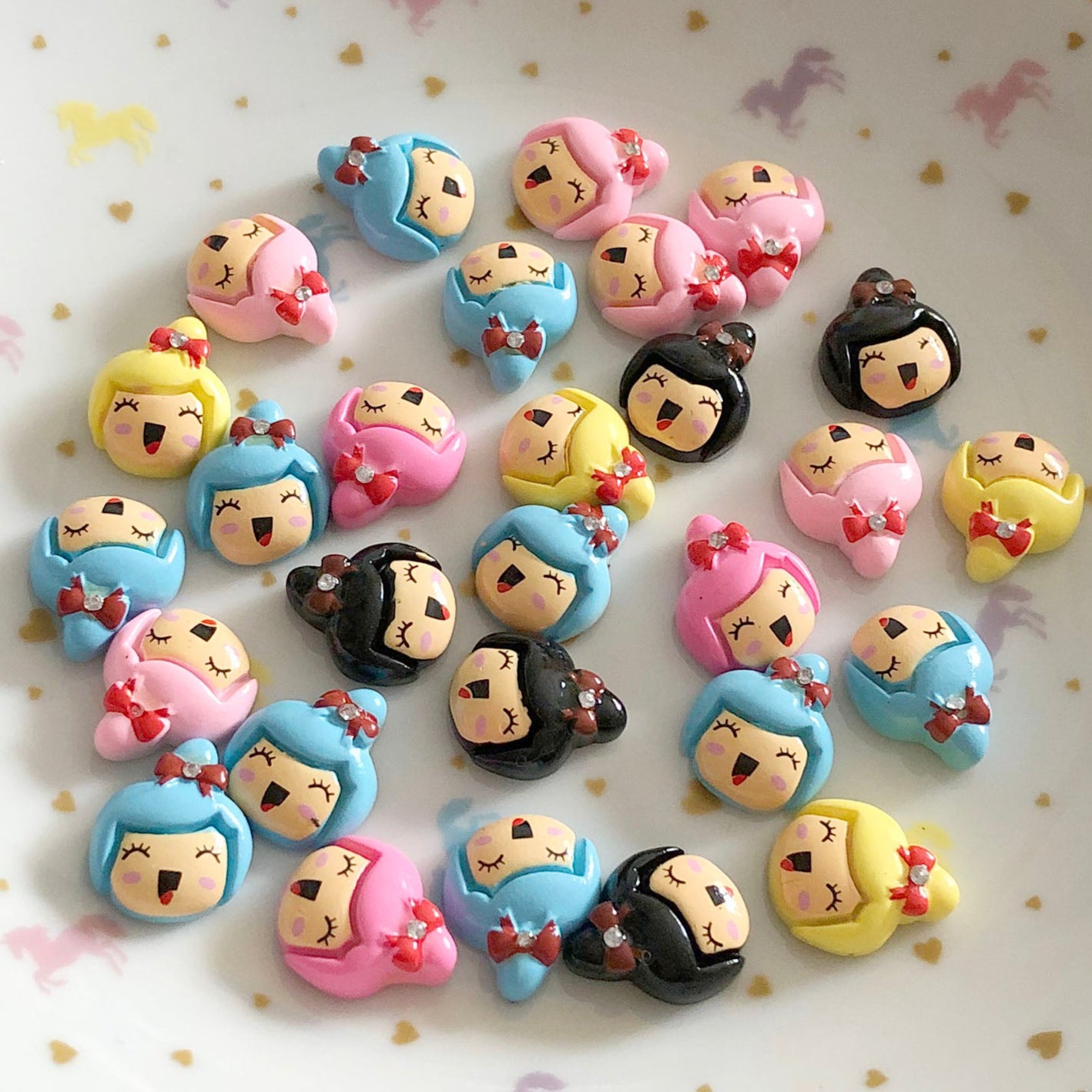 4 x Kawaii girl cute cabs