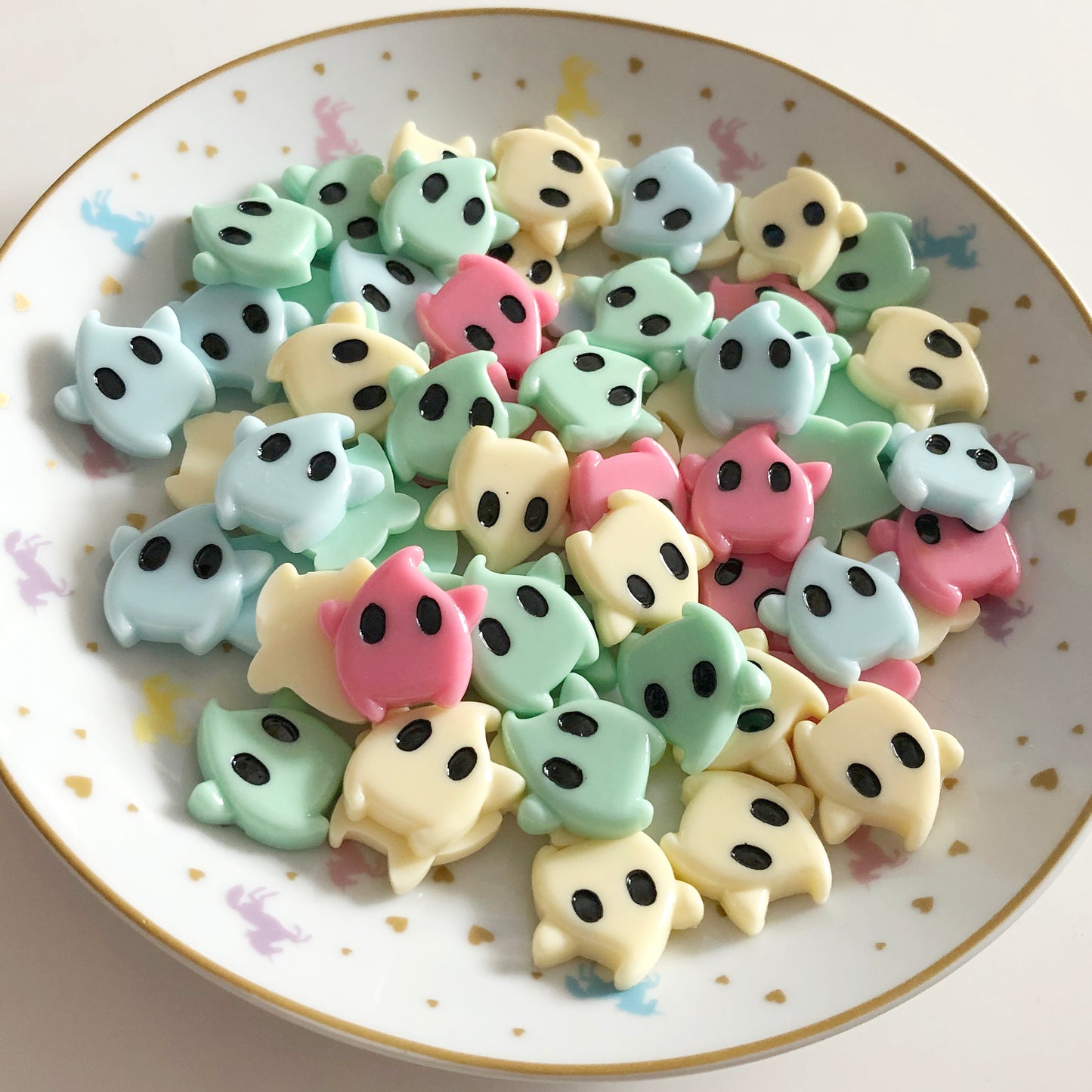 10 x Mario Galaxy star resin cabochons