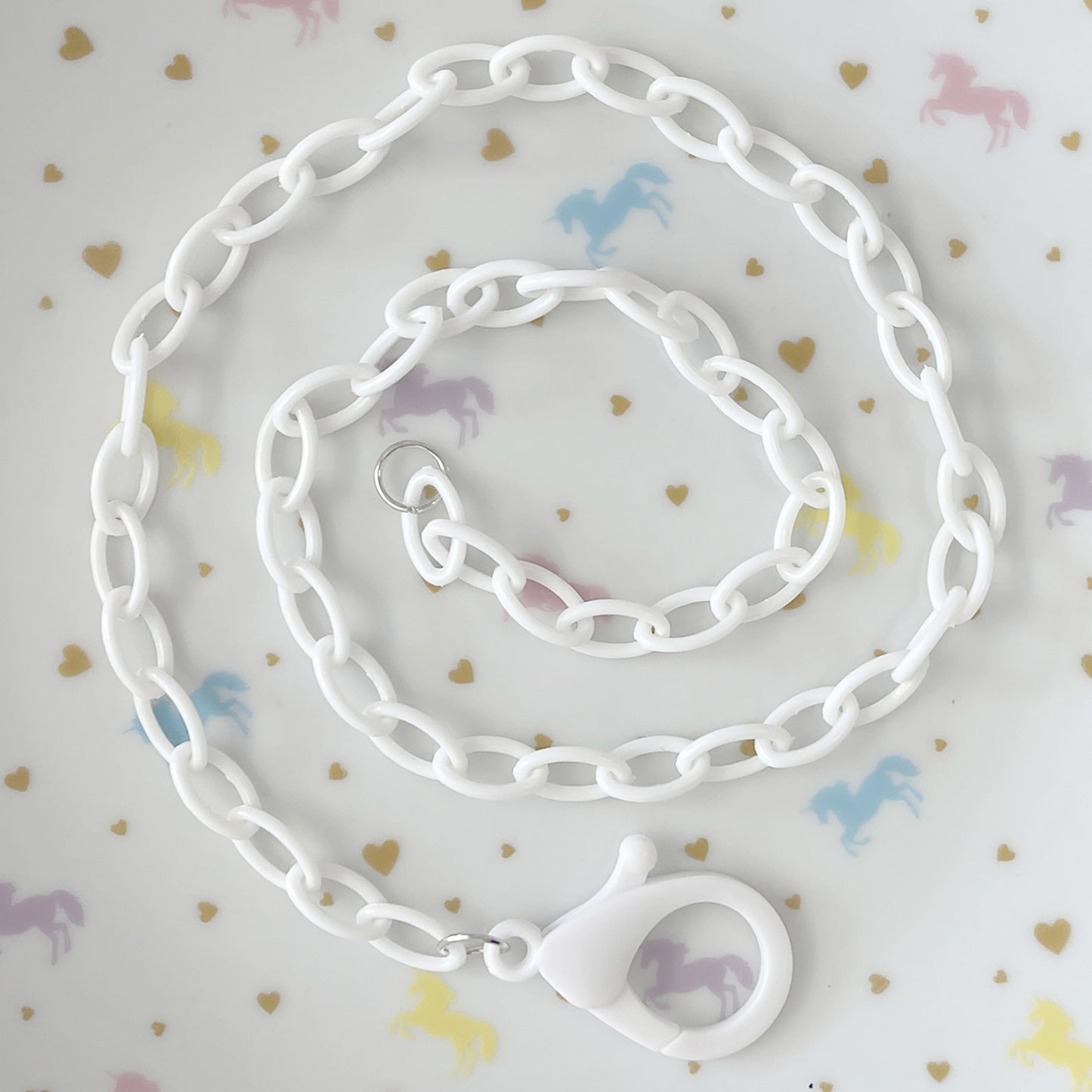 White plastic colour necklace chain