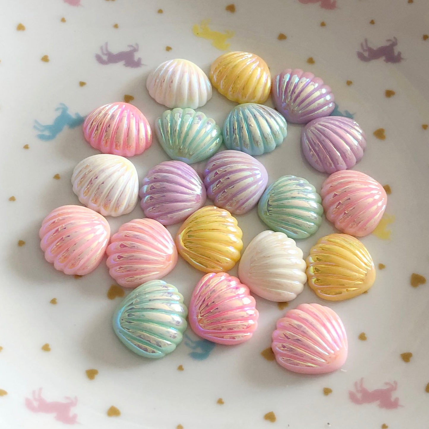 5 x iridescent rainbow shell cabochons