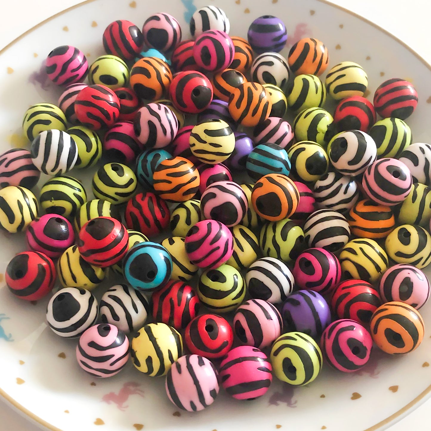 8 acrylic zebra stripe beads, 16mm