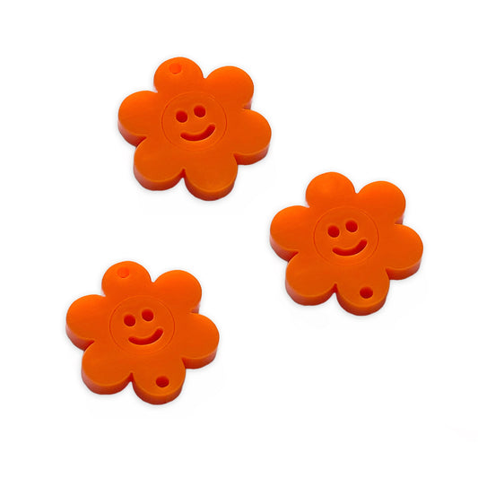 8 Smile 6 petal flower links, 2cm