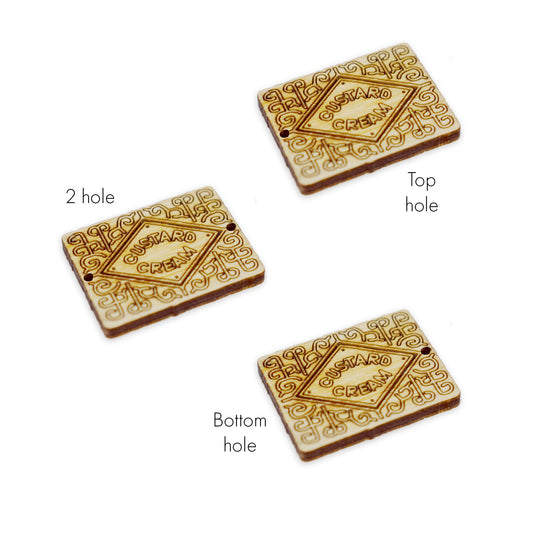 8 Custard cream link shapes, 2cm