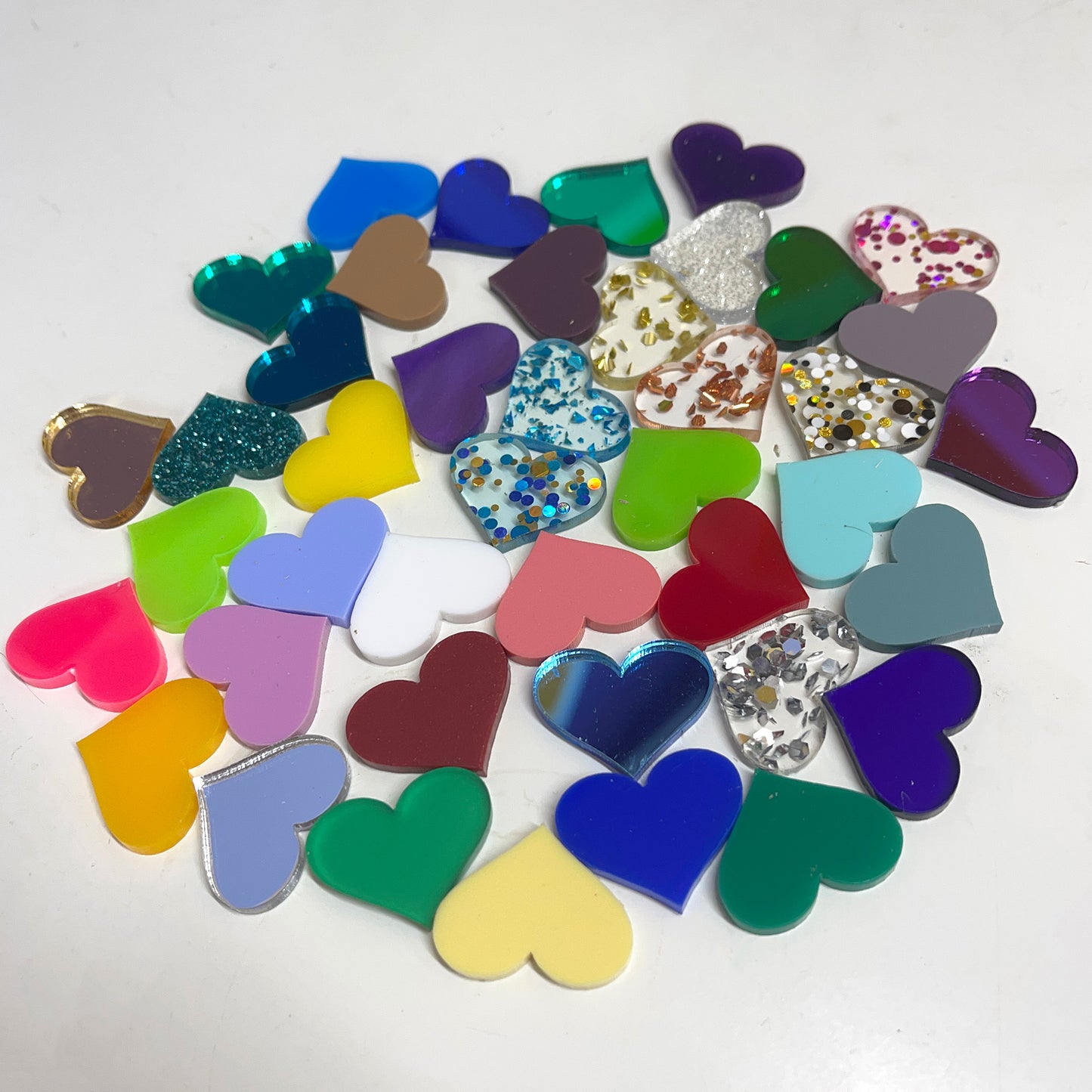 42 x Acrylic laser cut heart CABOCHONS