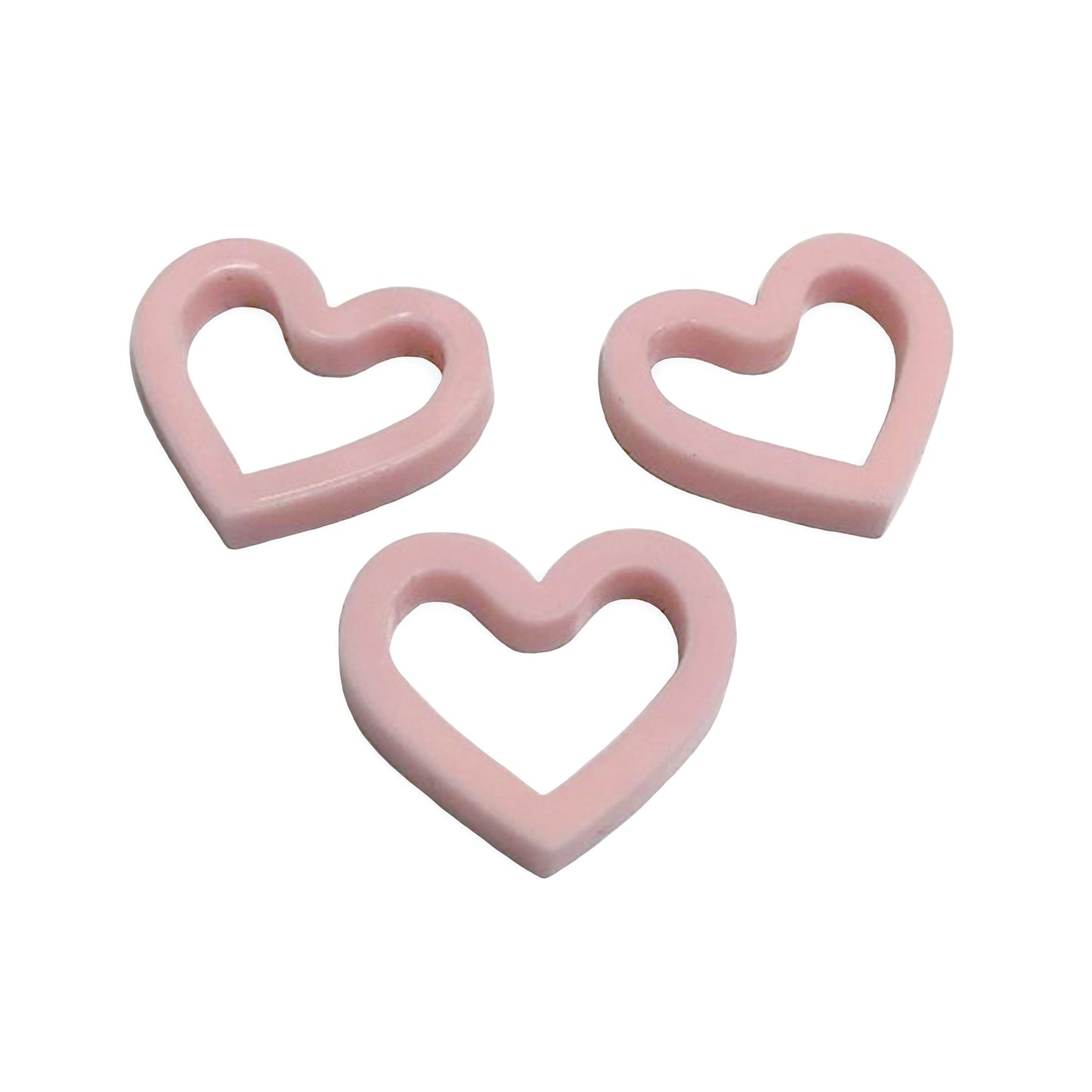 8 hollow heart link shapes, 2cm