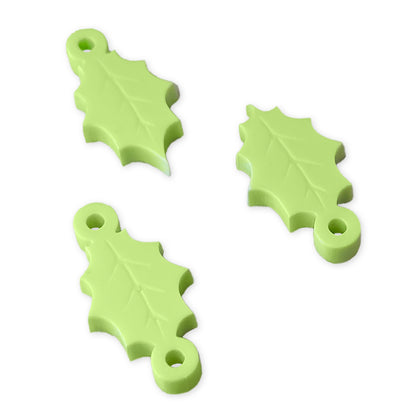 8 Holly leaf link shapes, 2cm