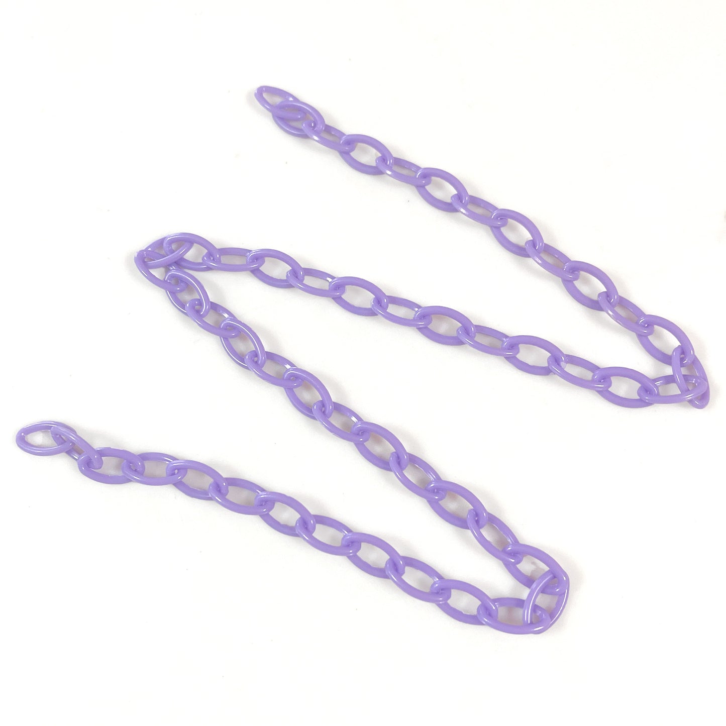 Lilac colour plastic chain, 50cm long