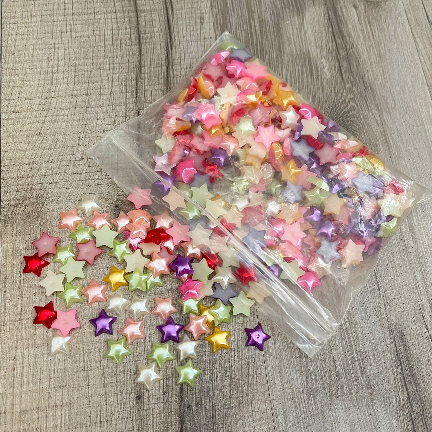 Bag of small pearl star cabs