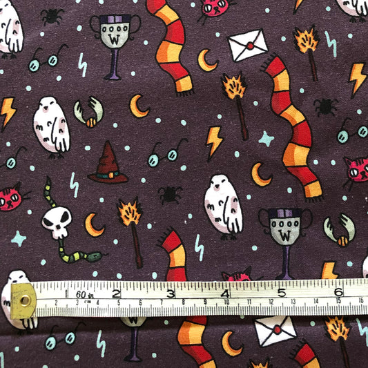 (DISCONTINUE) Purple Harry Potter 100% cotton fabric, HALF METRE