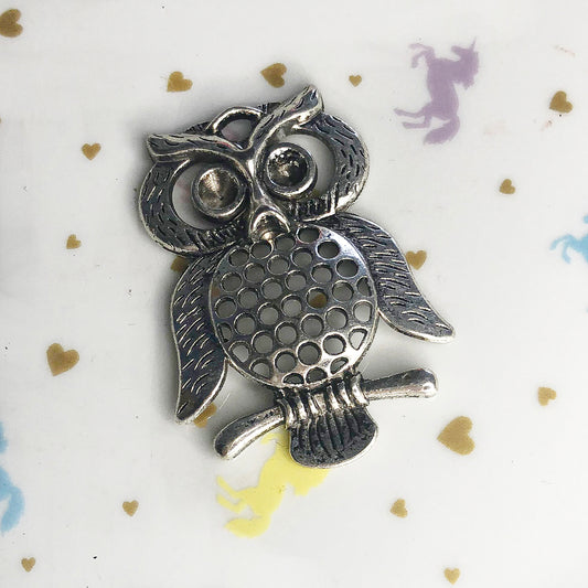 Large silver colour Owl charm, design 1