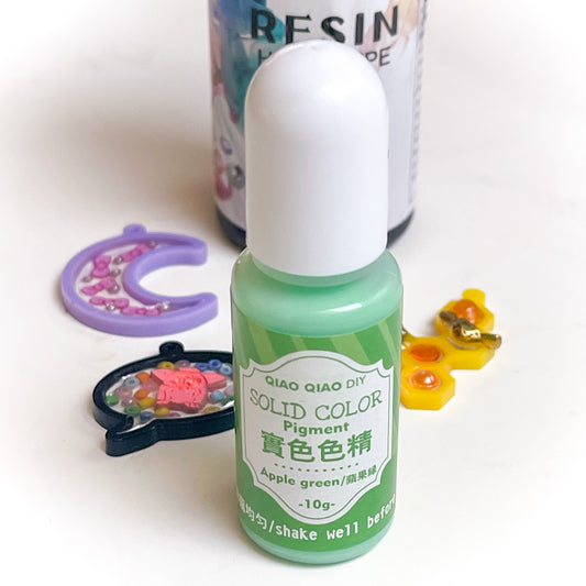 Apple Green UV resin pigment, 10ml bottle