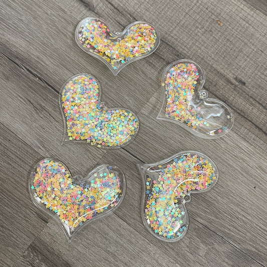 5 x heart shape shaker charms